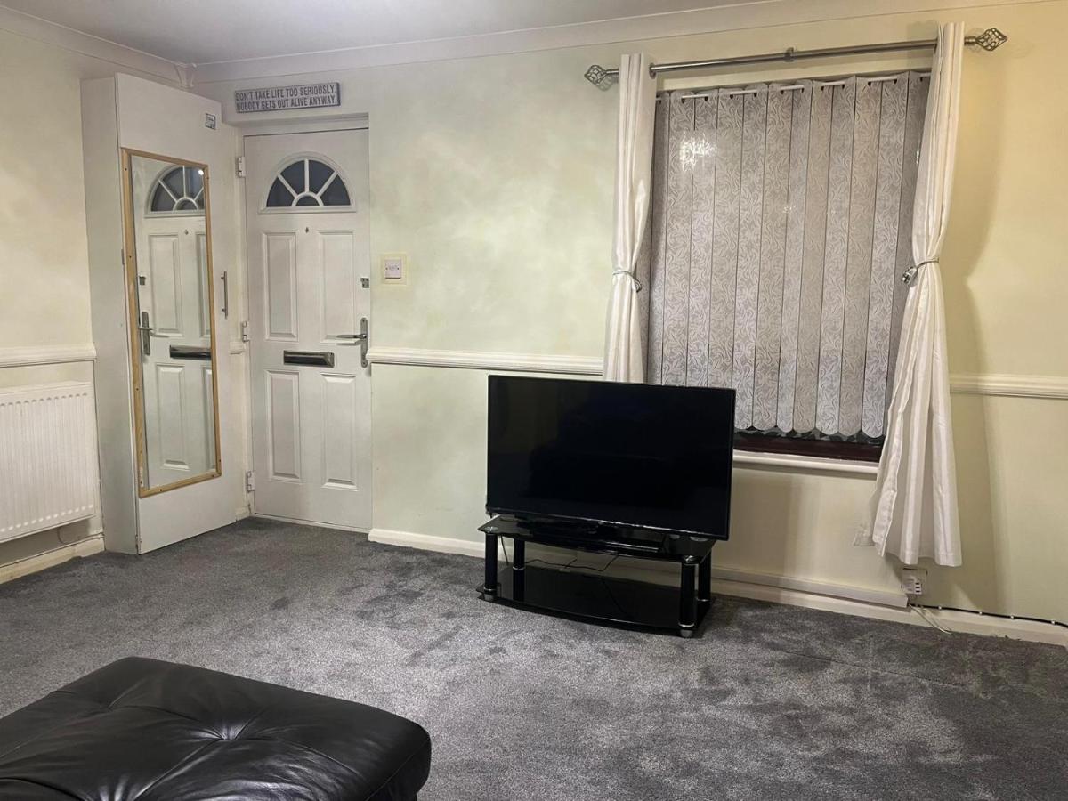 London 1 Bed Cosy House Lejlighed Norwood Eksteriør billede